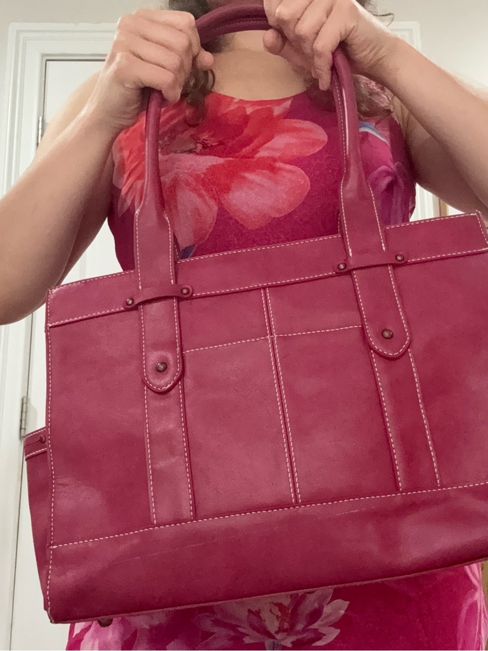 Franklin Covey Fuchsia Double-Pocket Shoulder Bag - Picture 4 of 9